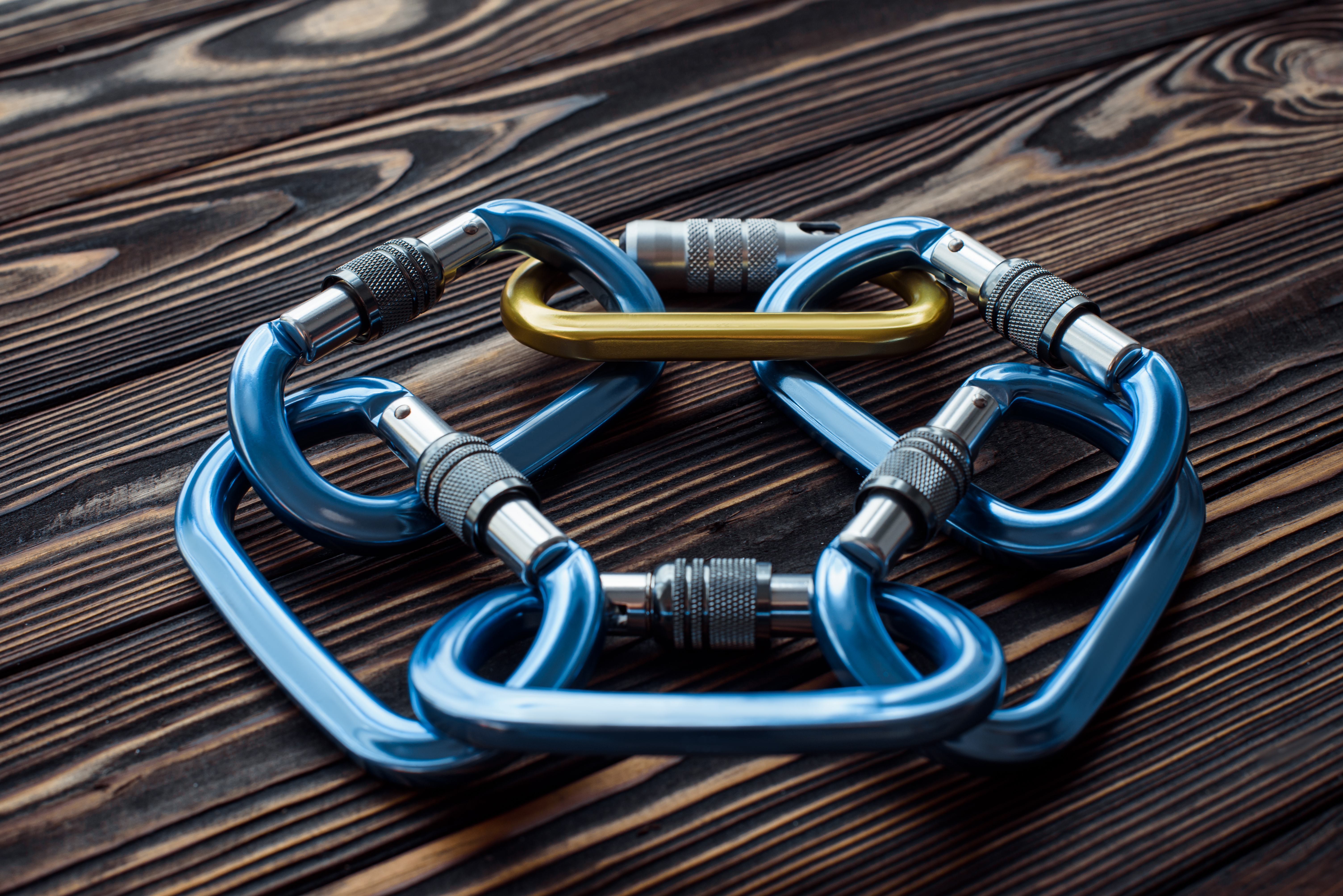 https://23800ufh.stage.cimm2.com//customerdocs/610/CATEGORY/IMG/carabiner.jpg
