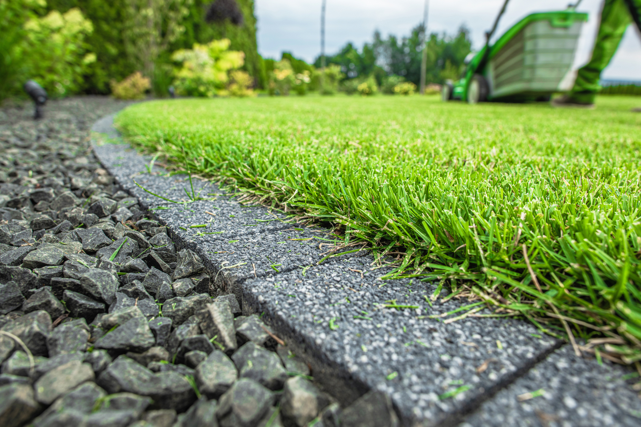 https://23800ufh.stage.cimm2.com//customerdocs/610/CATEGORY/IMG/landscaperocks.jpg