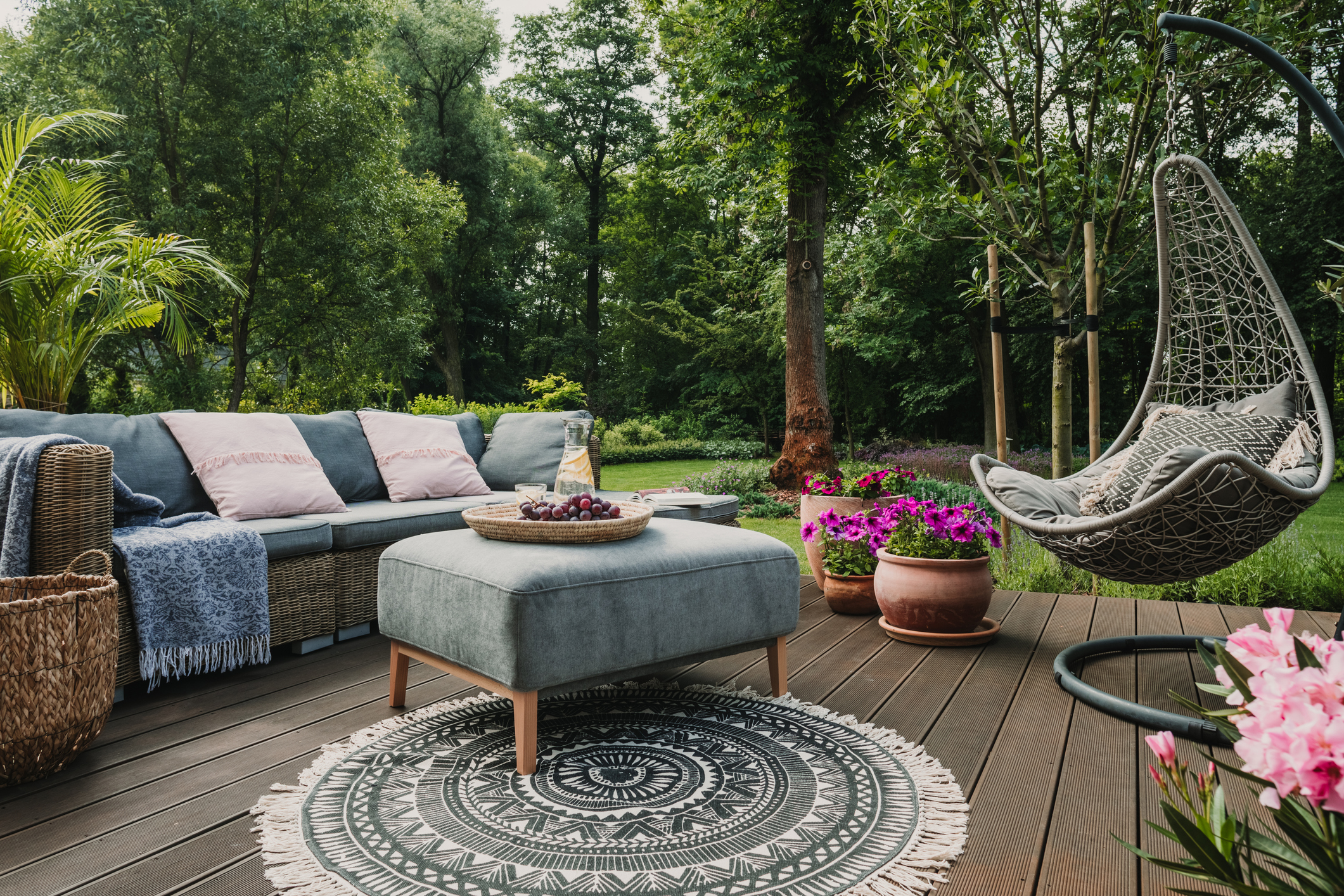 https://23800ufh.stage.cimm2.com//customerdocs/610/CATEGORY/IMG/patiofurniture.jpg