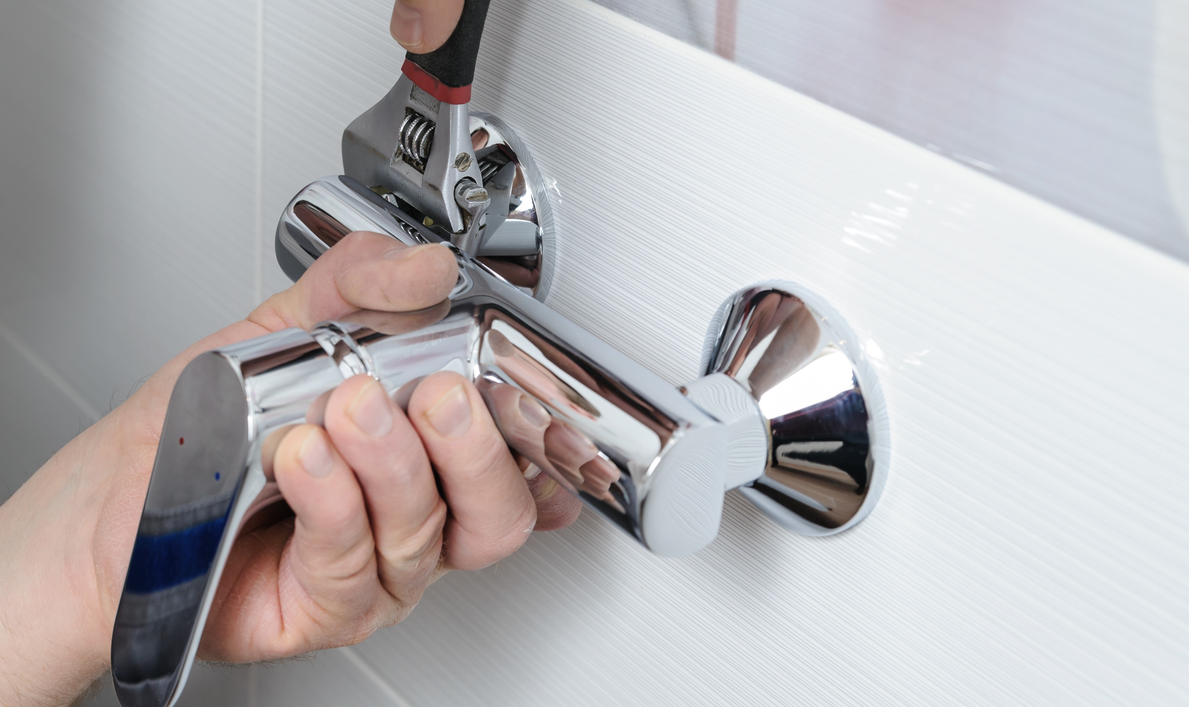 https://23800ufh.stage.cimm2.com//customerdocs/610/CATEGORY/IMG/showerfixture2.jpg