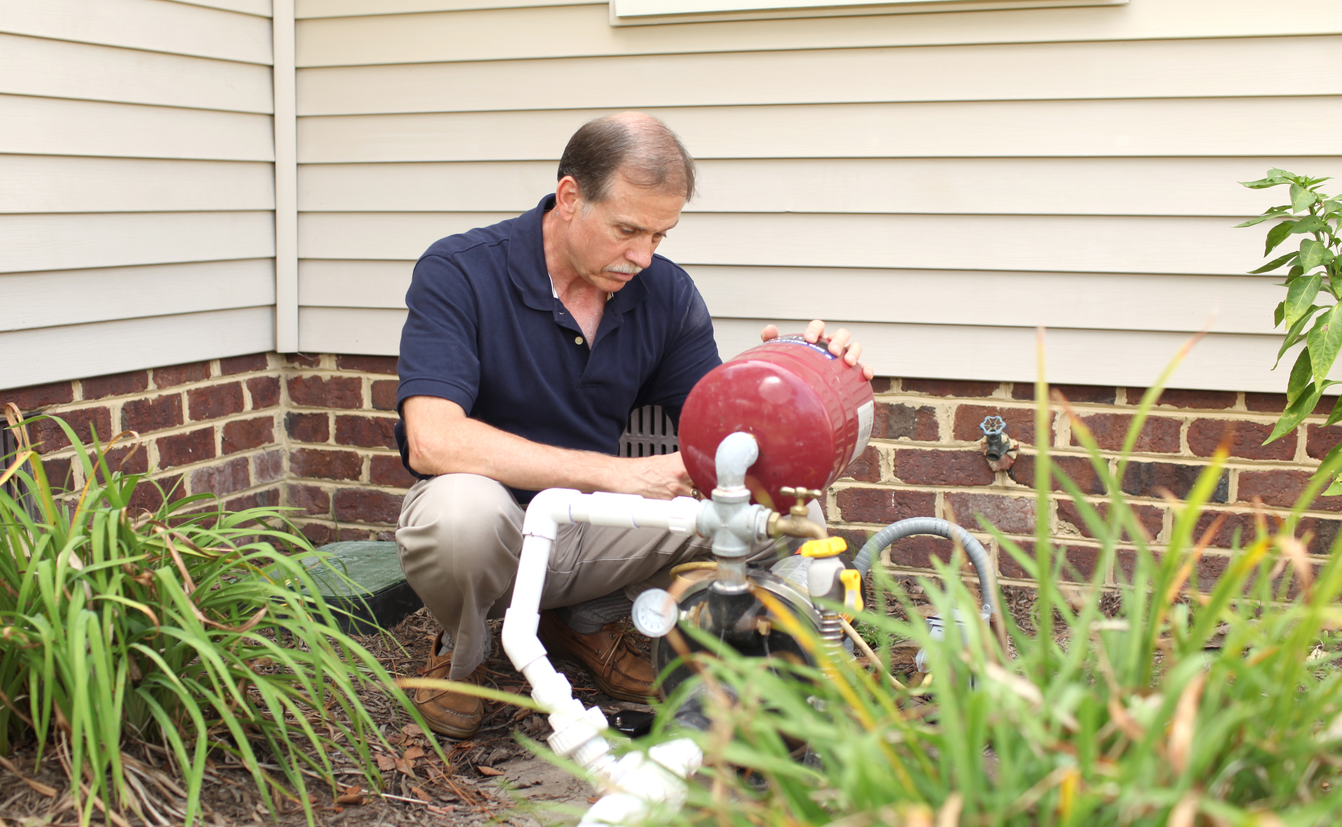 https://23800ufh.stage.cimm2.com//customerdocs/610/CATEGORY/IMG/wellpump.jpg